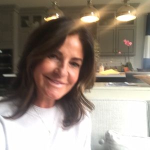 Meet your Posher, Carrie